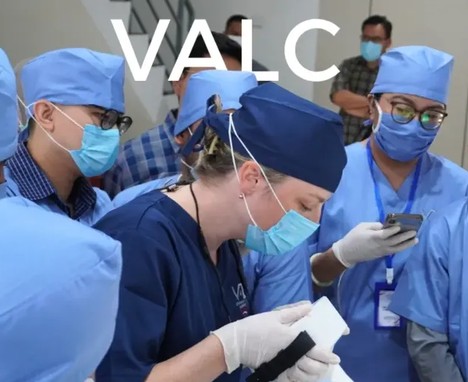 VALC ID FIRST CLASS: A CLOSER LOOK AT CATS AND DOGS ORAL HEALTH!